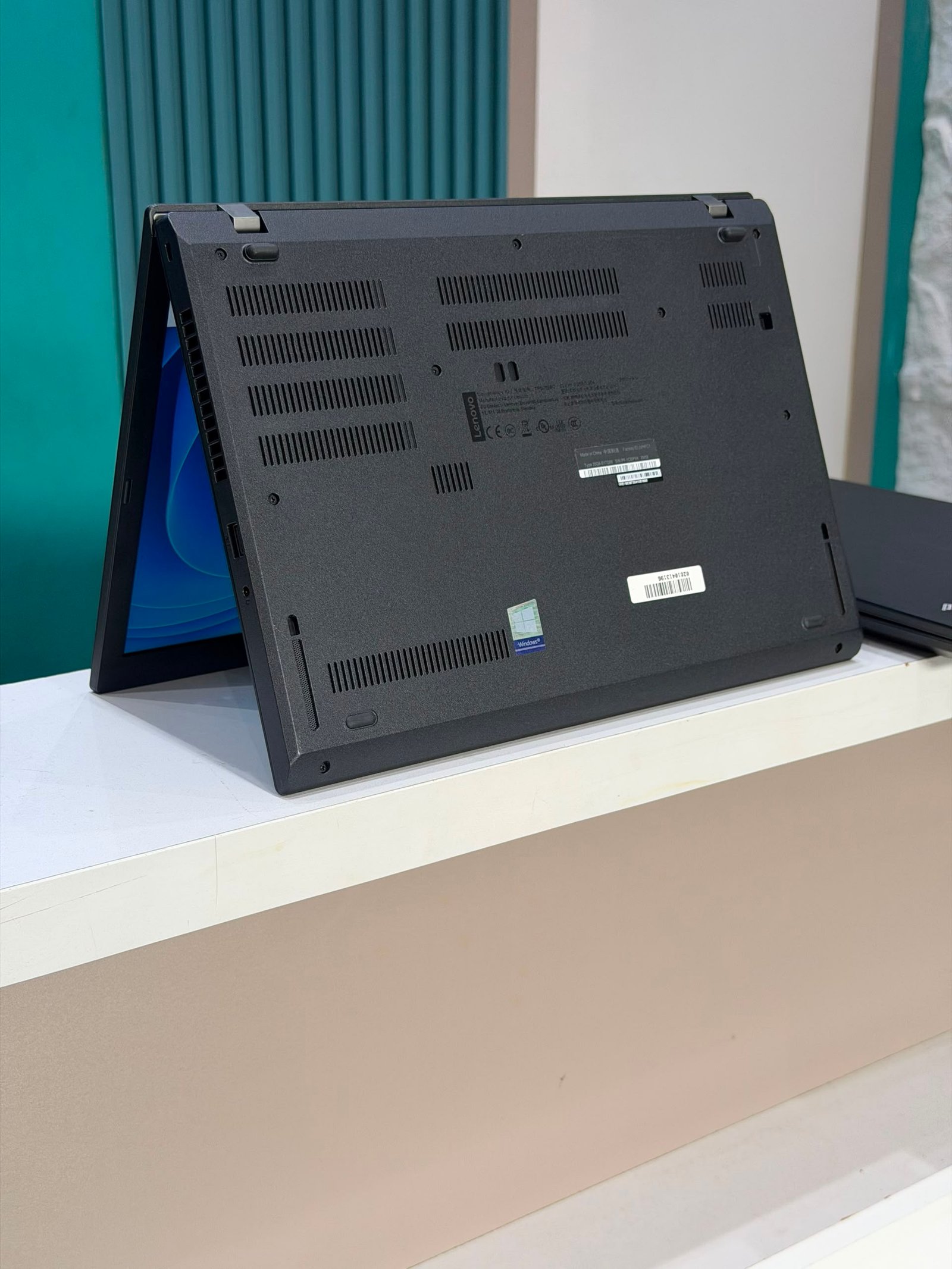 Lenovo ThinkPad L490 – Intel Core i5 8ᵉ Génération | 8 Go RAM | 256 Go SSD – Image 3