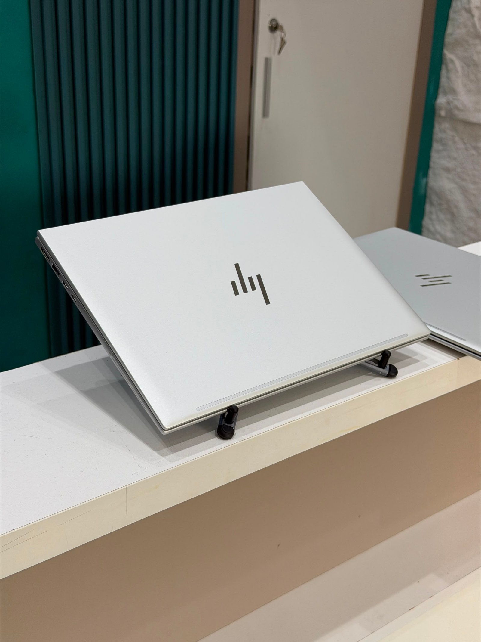 HP EliteBook 840 G9 – Intel Core i7 12ᵉ Génération | 16 Go RAM | 512 Go SSD – Image 4