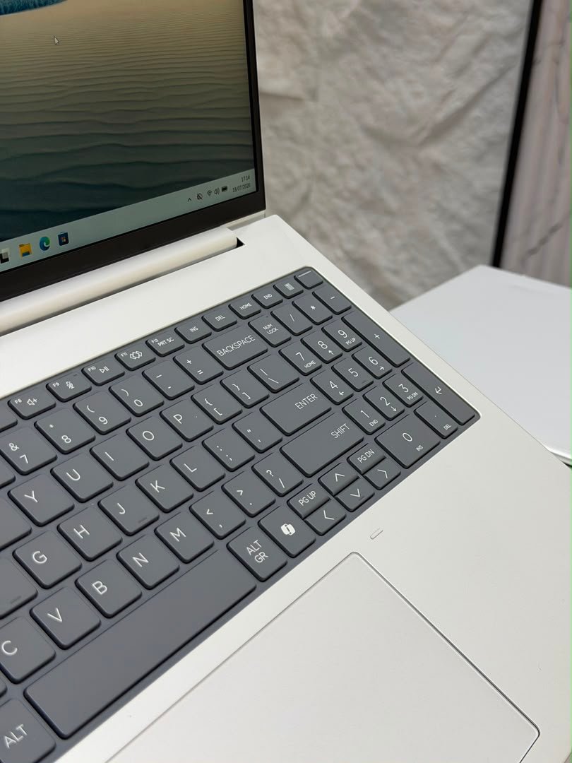 HP EliteBook 8 G1a 16” AI PC – AMD Ryzen™ 5 | 16 Go DDR5 | 512 Go SSD – Image 5