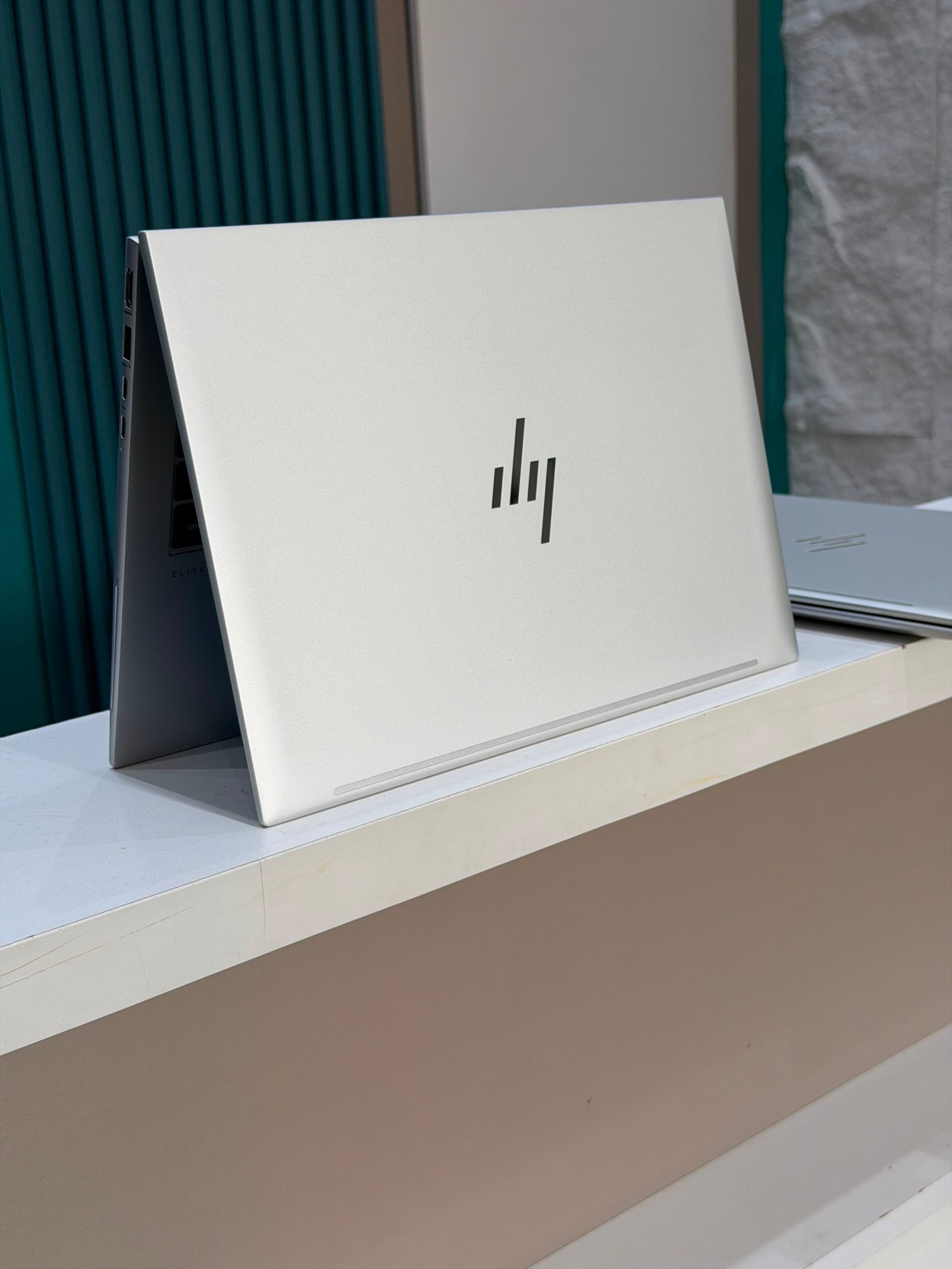 HP EliteBook 840 G9 – Intel Core i7 12ᵉ Génération | 16 Go RAM | 512 Go SSD – Image 3