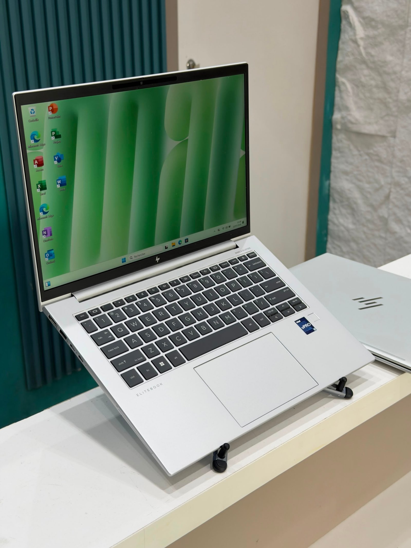 HP EliteBook 840 G9 – Intel Core i7 12ᵉ Génération | 16 Go RAM | 512 Go SSD – Image 5