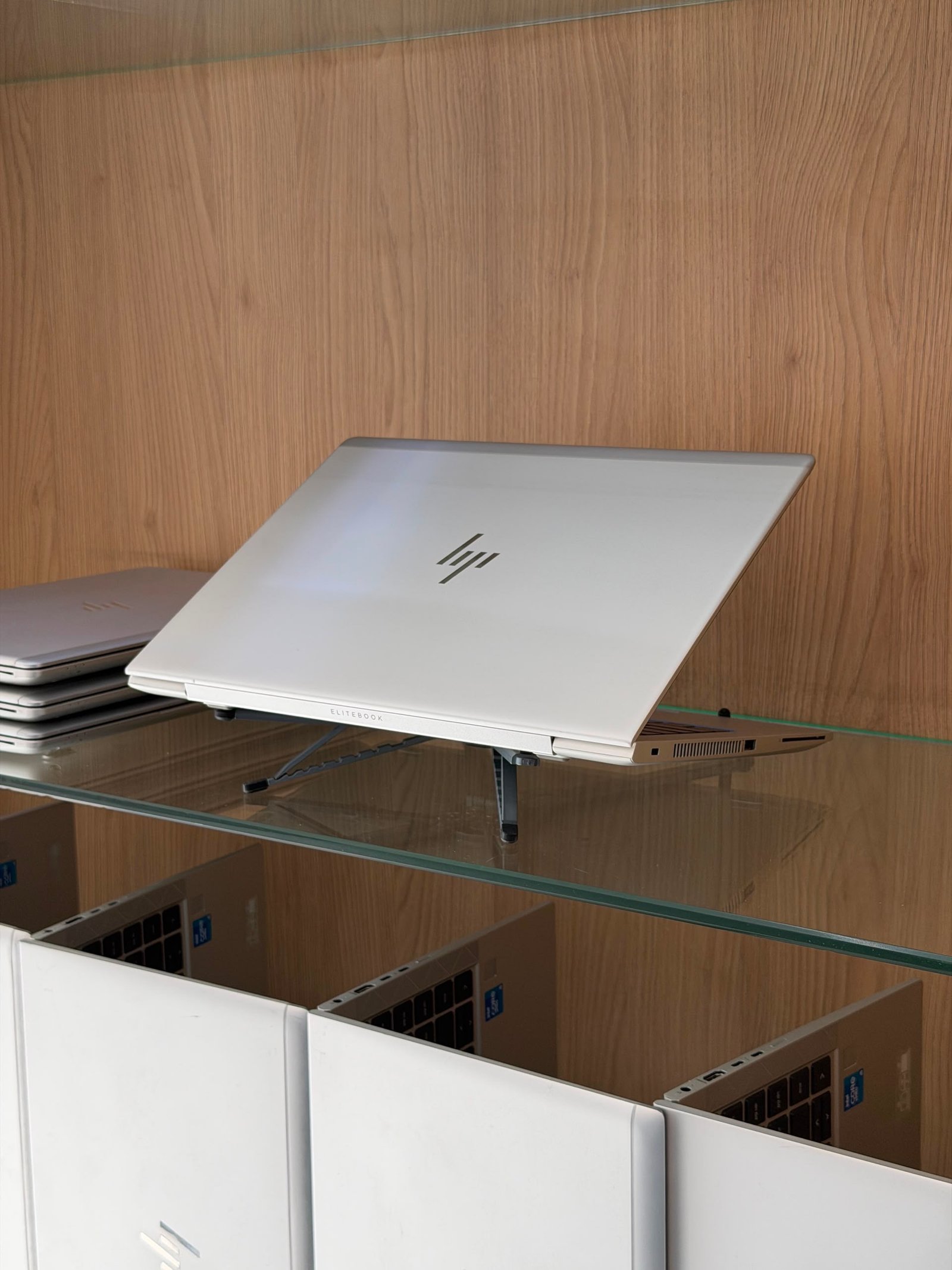 HP EliteBook 830 G6 – Professionnel & Compact – Image 4