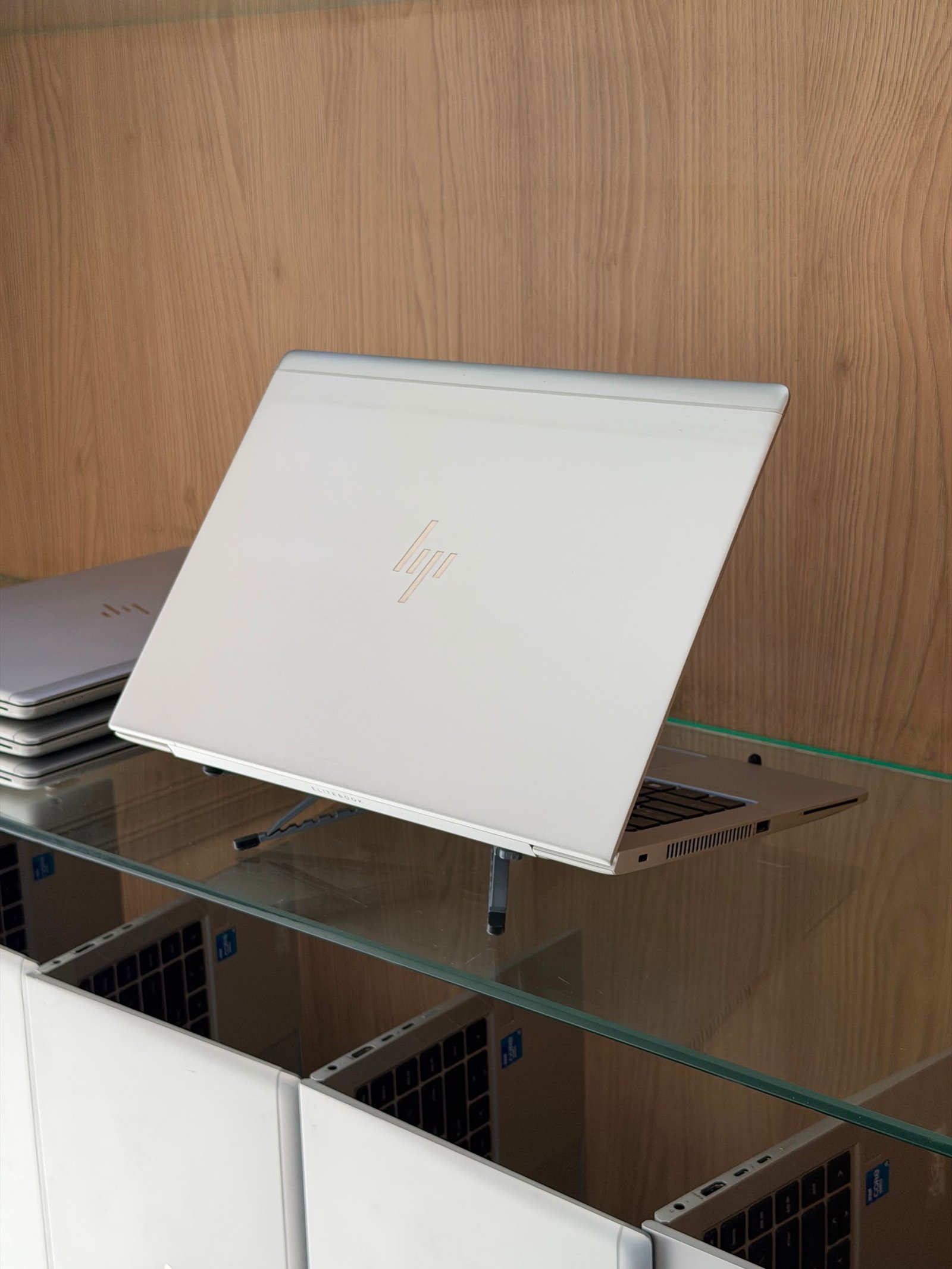 HP EliteBook 830 G6 – Professionnel & Compact – Image 5